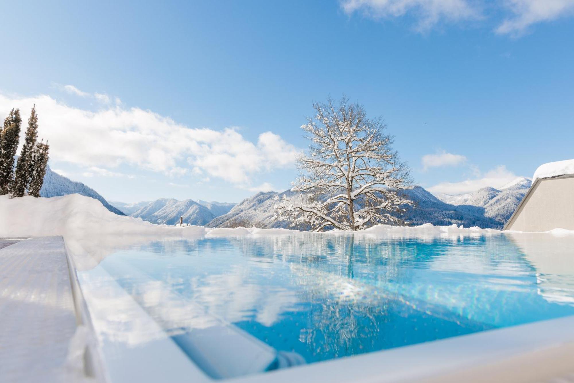 Hideaway Hotel Montestyria Chalets & Suiten Mariazell Exterior foto